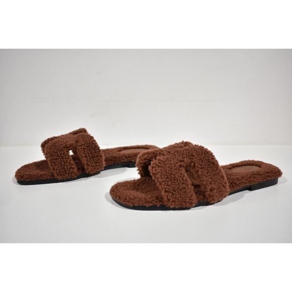 Hermes Oran Teddy Shearling Fur Brown H Logo Slide Sandal Mule Flat Flip Flop 38 - Picture 9 of 12